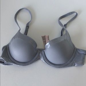Victoria’s Secret bra grey